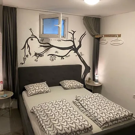 Apartman N6 *